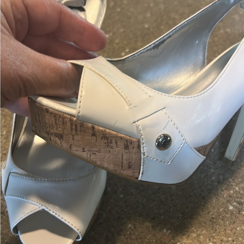 Guess Cream Peep-Toe Heels - Picture 2 of 4